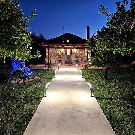 Вилла Patras Stonehouse With Large Yard - Πέτρινο Σπίτι Με Αυλή Paralia  Экстерьер фото