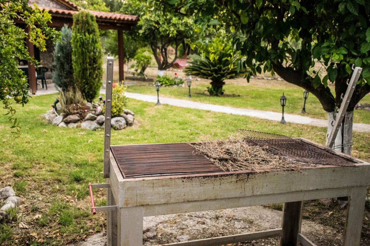 Вилла Patras Stonehouse With Large Yard - Πέτρινο Σπίτι Με Αυλή Paralia  Экстерьер фото